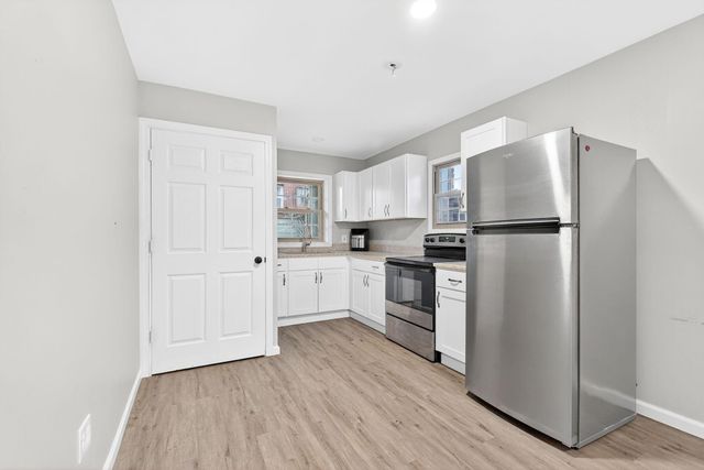 17 E Oak Street, Canal Winchester, OH 43110