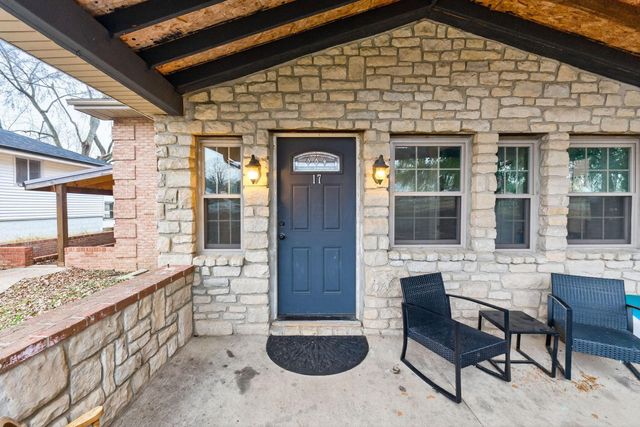 17 E Oak Street, Canal Winchester, OH 43110