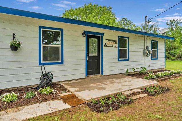 1002 S Pierce ST, Burnet, TX 78611