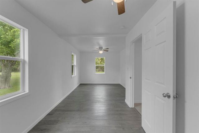 1002 S Pierce ST, Burnet, TX 78611