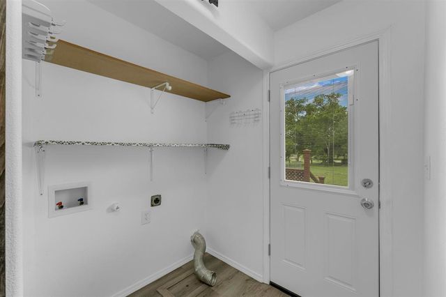 1002 S Pierce ST, Burnet, TX 78611