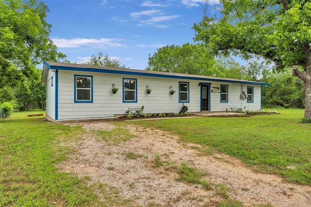 1002 S Pierce ST, Burnet, TX 78611