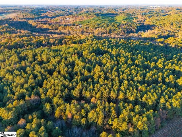 1907 Mountain Creek Church Road, Starr, SC 29684