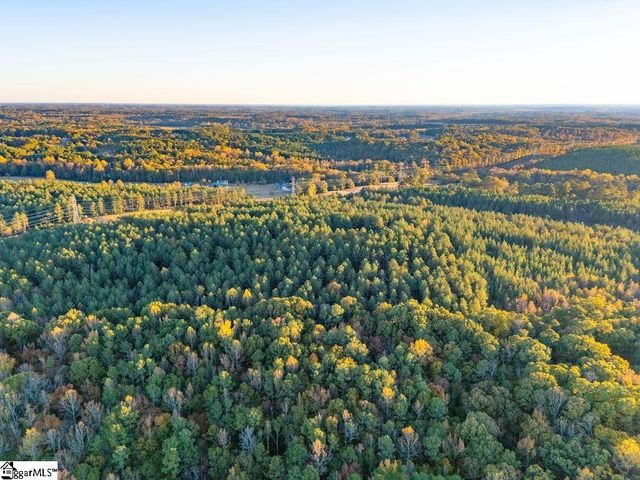 1907 Mountain Creek Church Road, Starr, SC 29684