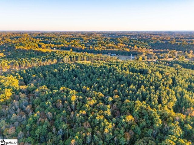 1907 Mountain Creek Church Road, Starr, SC 29684