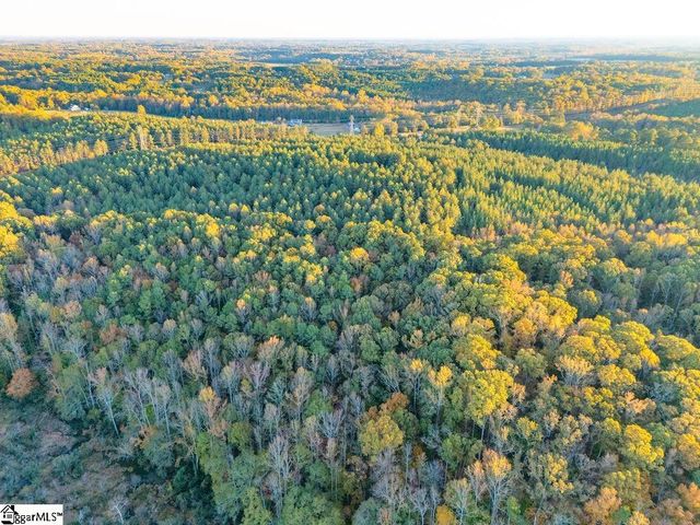 1907 Mountain Creek Church Road, Starr, SC 29684