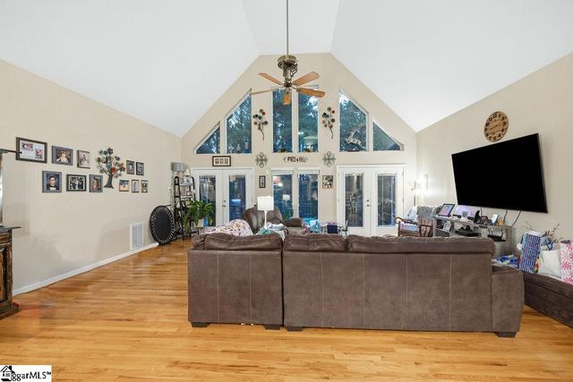 1907 Mountain Creek Church Road, Starr, SC 29684