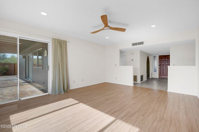 3951 N Four Winds Drive, Tucson, AZ 85750