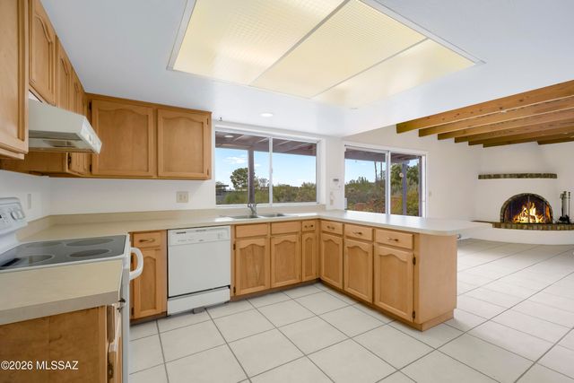 3951 N Four Winds Drive, Tucson, AZ 85750