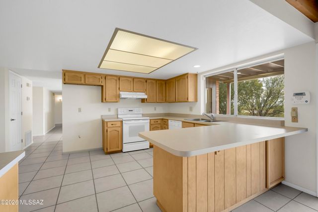 3951 N Four Winds Drive, Tucson, AZ 85750