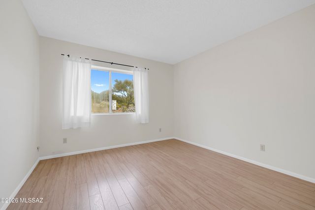 3951 N Four Winds Drive, Tucson, AZ 85750