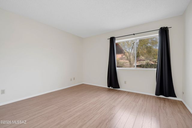 3951 N Four Winds Drive, Tucson, AZ 85750