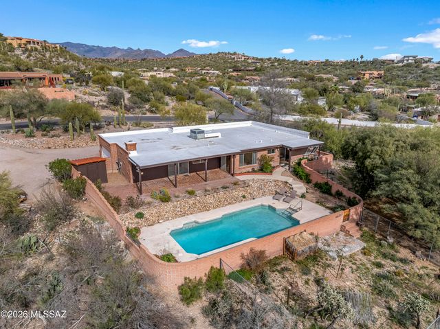 3951 N Four Winds Drive, Tucson, AZ 85750