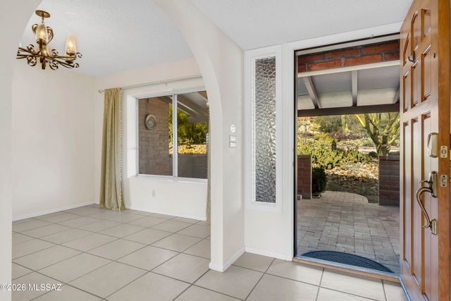 3951 N Four Winds Drive, Tucson, AZ 85750