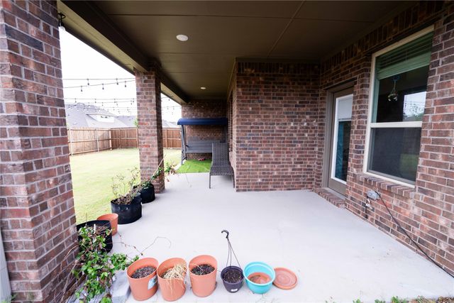 9820 Elk Falls Lane, Aubrey, TX 76227