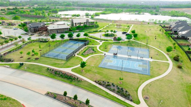 9820 Elk Falls Lane, Aubrey, TX 76227