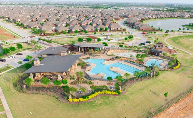9820 Elk Falls Lane, Aubrey, TX 76227