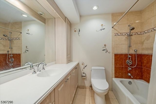609 W South Orange Ave 5H 5H, South Orange Village Twp., NJ 07079