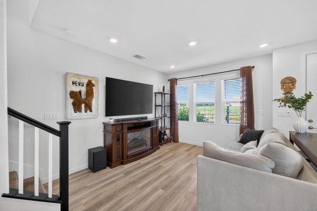 4501 Blackrock Drive, Sacramento, CA 95834