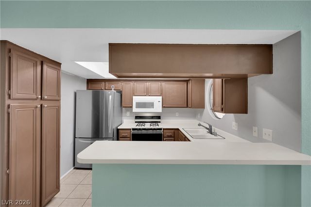 920 North Sloan Lane 202, Las Vegas, NV 89110
