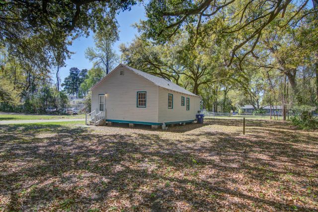 1840 Dillway Street, Charleston, SC 29407