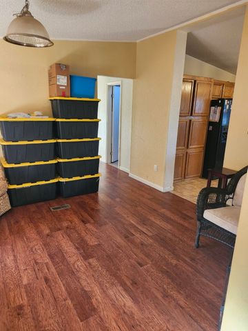 112 Cabot, Springtown, TX 76082