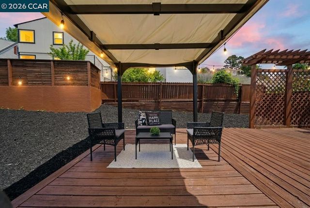 6300 Buena Ventura Ave, Oakland, CA 94605