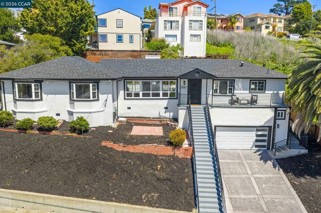 6300 Buena Ventura Ave, Oakland, CA 94605