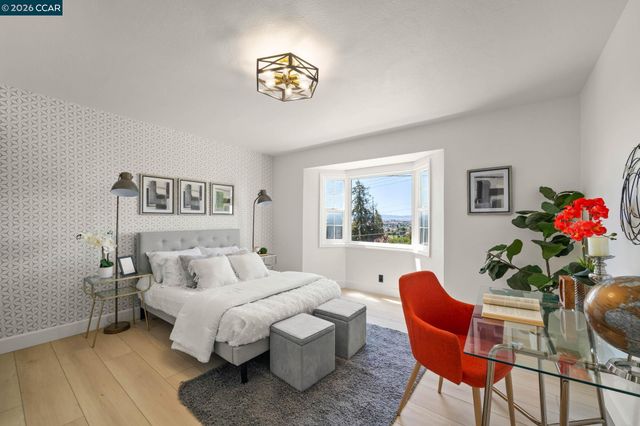 6300 Buena Ventura Ave, Oakland, CA 94605