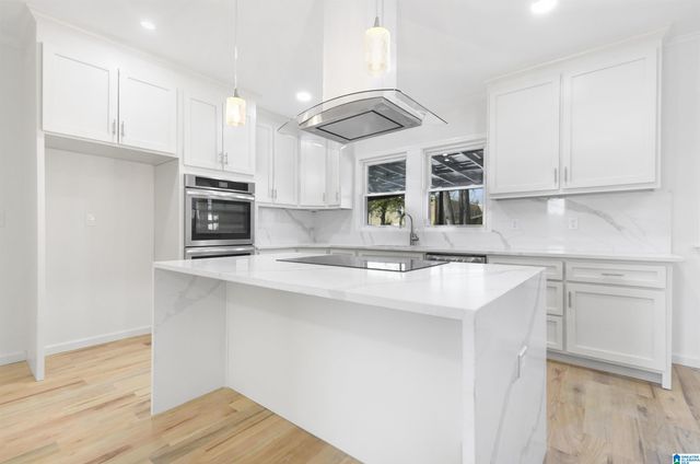 203 8TH STREET, Clanton, AL 35045