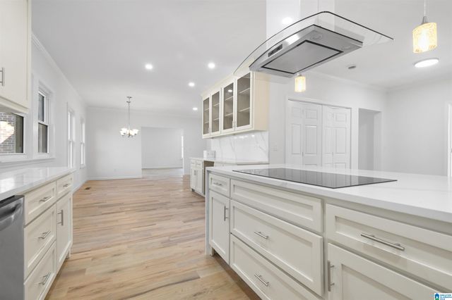 203 8TH STREET, Clanton, AL 35045