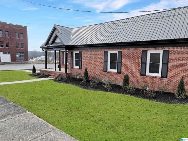 203 8TH STREET, Clanton, AL 35045