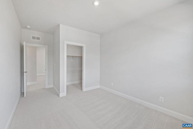 385 BAYBERRY LN, Zion Crossroads, VA 22942