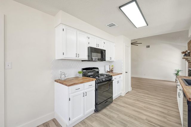 29615 Brookchase Drive, Spring, TX 77386