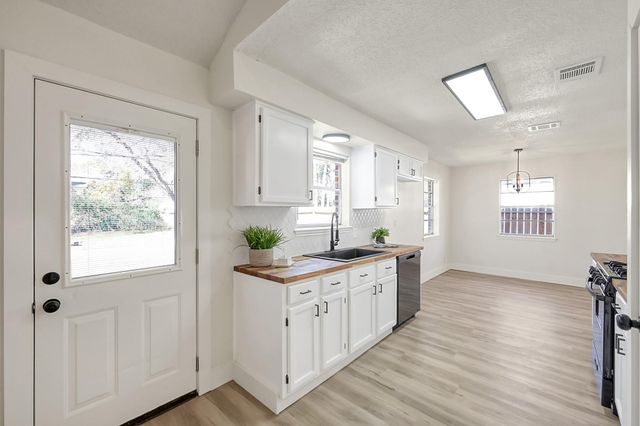 29615 Brookchase Drive, Spring, TX 77386