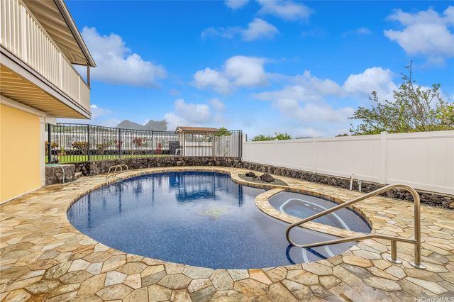 1315 Kupau Street, Kailua, HI 96734