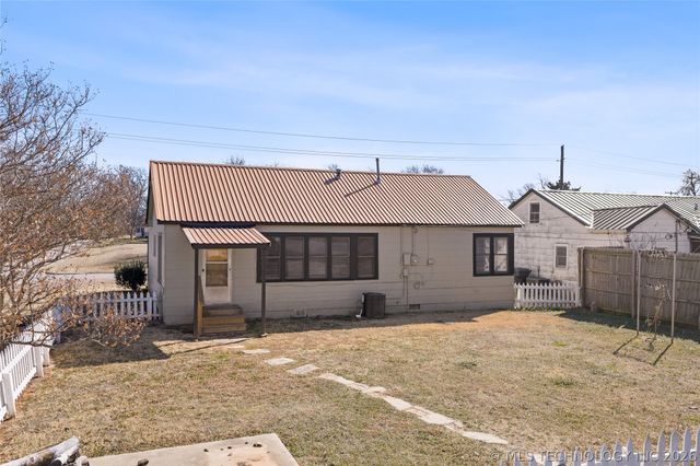 917 E Street NW, Ardmore, OK 73401