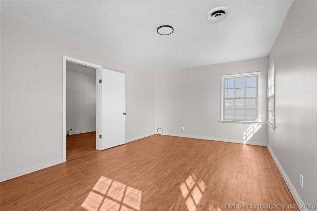 917 E Street NW, Ardmore, OK 73401