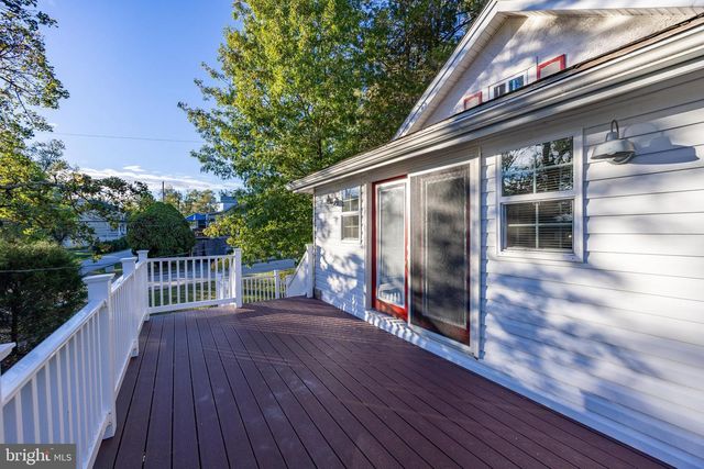 103 VALLEY VIEW RD, Phoenixville, PA 19460