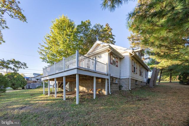 103 VALLEY VIEW RD, Phoenixville, PA 19460