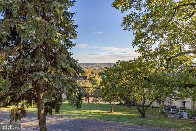 103 VALLEY VIEW RD, Phoenixville, PA 19460