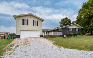 13693 N Mount Pleasant Road, Gravette, AR 72736