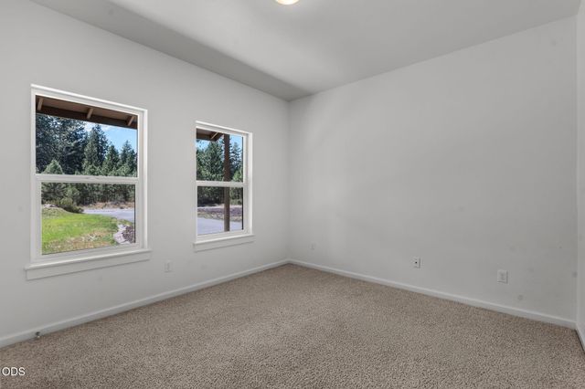 60180 Pawnee Road, Bend, OR 97702