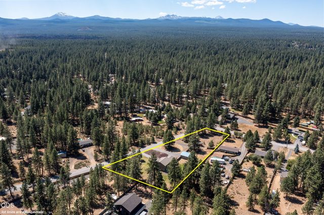 60180 Pawnee Road, Bend, OR 97702
