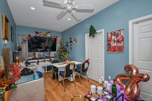 6925 59th Road, Maspeth, NY 11378