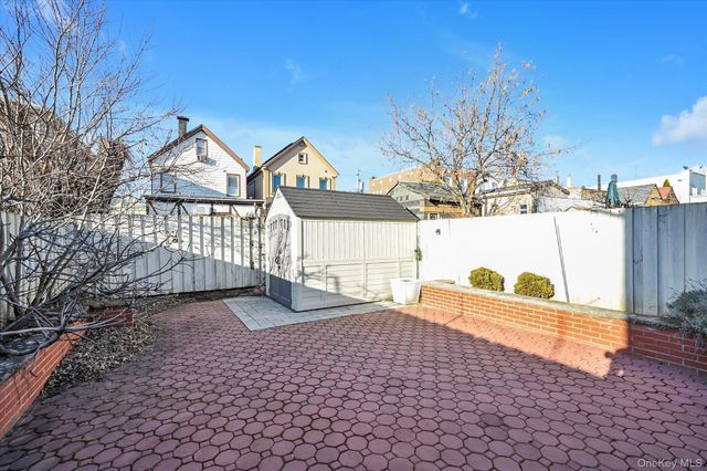 6925 59th Road, Maspeth, NY 11378