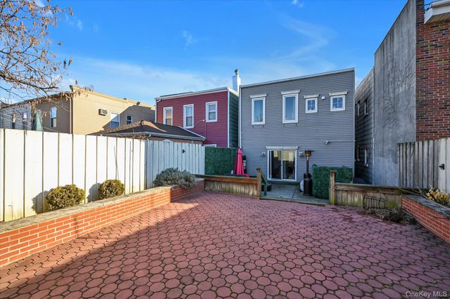 6925 59th Road, Maspeth, NY 11378