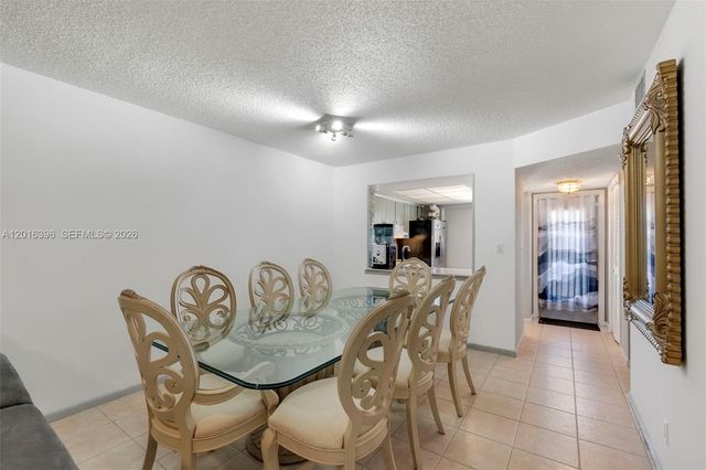 1101 Crystal Lake Dr 203, Deerfield Beach, FL 33064