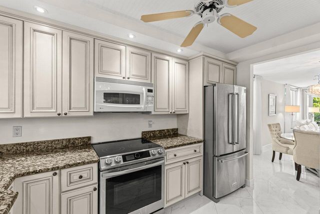 2010 S Federal Highway 201, Boynton Beach, FL 33435