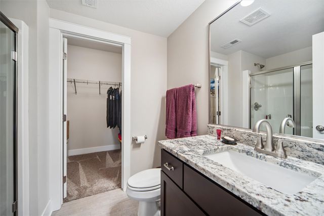 8916 NW 73rd Place, Johnston, IA 50131